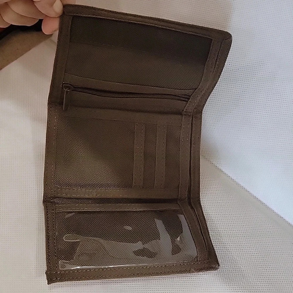 NEW - ROXY WALLET WITH HEART MOTIF - Picture 4 of 4